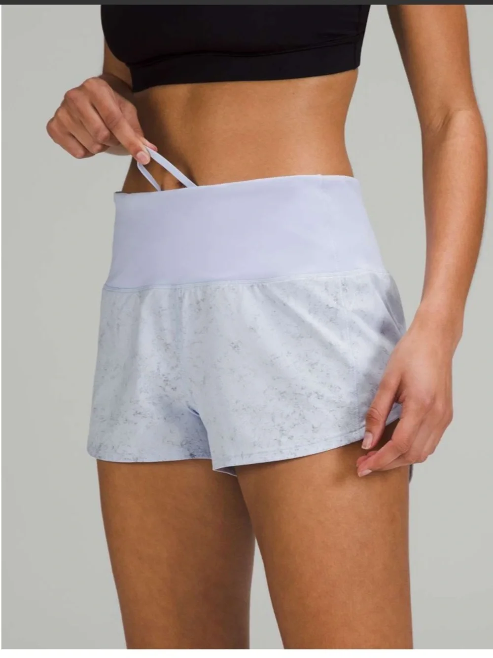 lululemon athletica High-Rise Speed Up Shorts - Pastel Blue